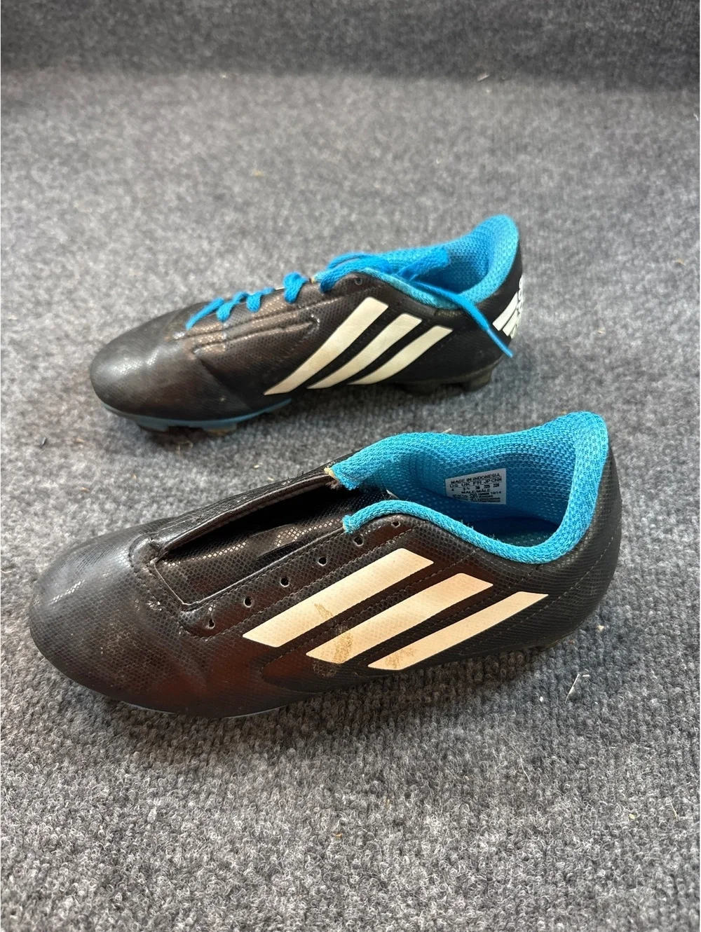 Adidas Kids Soccer Cleats Size 4 Black Blue White Lace Up Outdoor Shoes